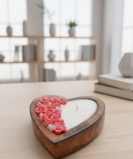 Eternal Rose – Heart Shaped Wooden Candle