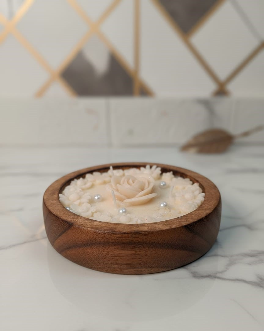 Rose Petal Bloom – Handcrafted Wooden Urli Candle